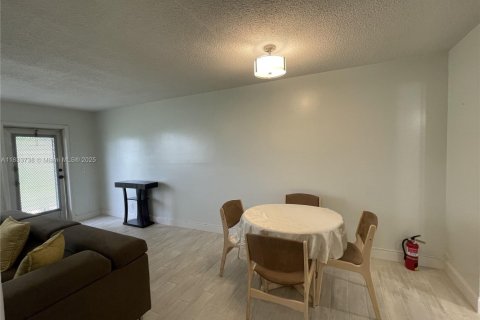 Copropriété à louer à West Palm Beach, Floride: 1 chambre, 60.01 m2 № 1814757 - photo 11