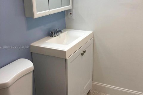 Copropriété à louer à West Palm Beach, Floride: 1 chambre, 60.01 m2 № 1814757 - photo 16