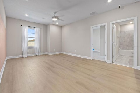 Villa ou maison à vendre à Wesley Chapel, Floride: 4 chambres, 241.64 m2 № 1677855 - photo 18