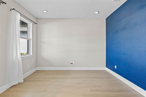 Villa ou maison à vendre à Wesley Chapel, Floride: 4 chambres, 241.64 m2 № 1677855 - photo 8