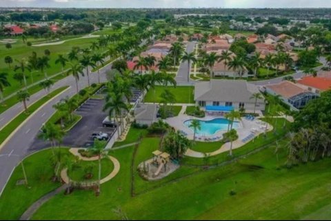House in Lake Worth, Florida 3 bedrooms, 135.36 sq.m. № 2260506 - photo 21