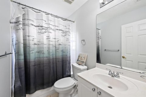 House in Lake Worth, Florida 3 bedrooms, 135.36 sq.m. № 2260506 - photo 16