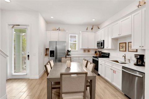 Casa en venta en Kissimmee, Florida, 4 dormitorios, 130.99 m2 № 1810817 - foto 10
