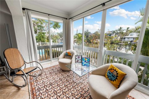Condo in Sarasota, Florida, 3 bedrooms  № 1531125 - photo 12