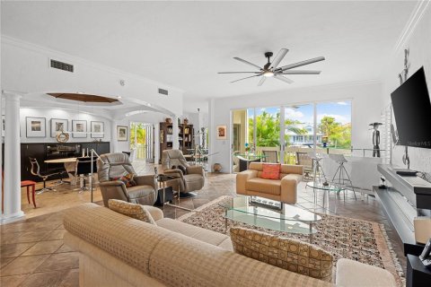 Condo in Sarasota, Florida, 3 bedrooms  № 1531125 - photo 2