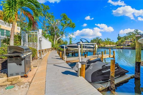 Condo in Sarasota, Florida, 3 bedrooms  № 1531125 - photo 27