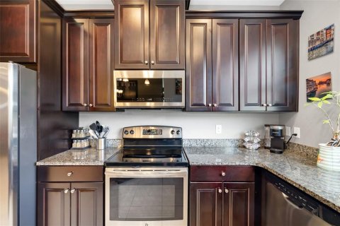 Adosado en venta en Sarasota, Florida, 3 dormitorios, 177.44 m2 № 2258476 - foto 12