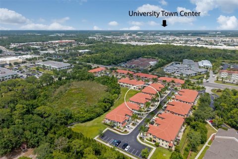 Adosado en venta en Sarasota, Florida, 3 dormitorios, 177.44 m2 № 2258476 - foto 3