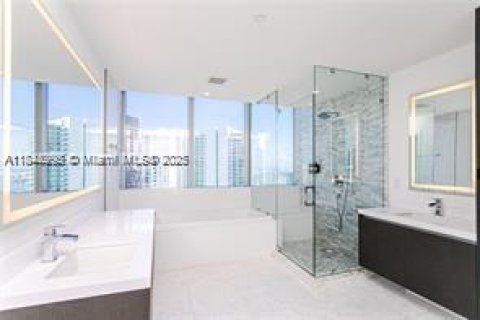 Copropriété à louer à Miami, Floride: 3 chambres, 204.76 m2 № 1850728 - photo 14