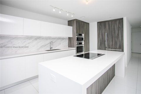 Copropriété à louer à Miami, Floride: 3 chambres, 204.76 m2 № 1850728 - photo 5