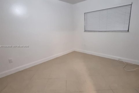 Condominio en venta en Miami, Florida, 1 dormitorio, 52.21 m2 № 2082862 - foto 4