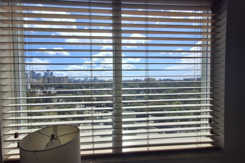 Copropriété à vendre à Miami, Floride: 2 chambres, 82.78 m2 № 2052527 - photo 9