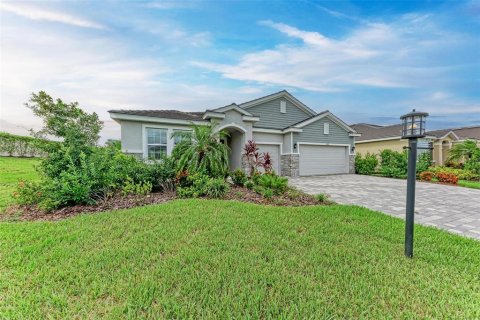 Casa en alquiler en Lakewood Ranch, Florida, 4 dormitorios, 263.66 m2 № 1919278 - foto 1
