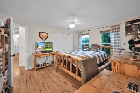 Casa en venta en Davie, Florida, 5 dormitorios, 276.85 m2 № 2010291 - foto 25