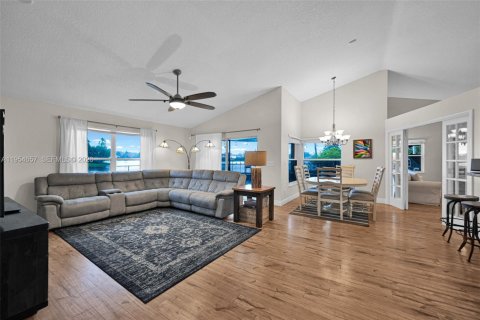 Casa en venta en Davie, Florida, 5 dormitorios, 276.85 m2 № 2010291 - foto 12