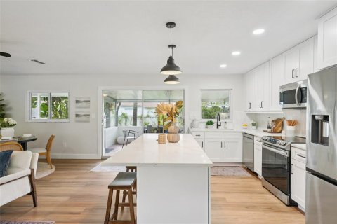 Villa ou maison à vendre à Oldsmar, Floride: 3 chambres, 151.62 m2 № 1885461 - photo 18