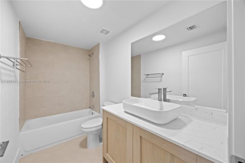 Снять в аренду квартиру в Майами, Флорида 1 спальня, № 2015501 - фото 12