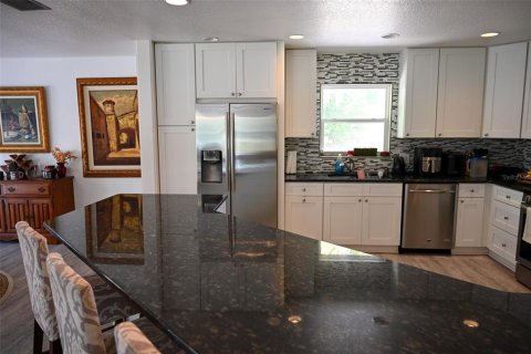 House in Haines City, Florida 3 bedrooms, 276.48 sq.m. № 1792287 - photo 7
