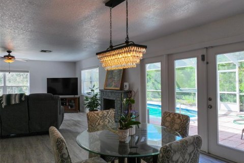 House in Haines City, Florida 3 bedrooms, 276.48 sq.m. № 1792287 - photo 25