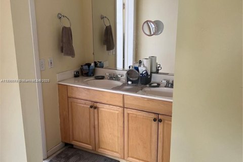 Copropriété à vendre à Miami, Floride: 2 chambres, 108.6 m2 № 1946777 - photo 20