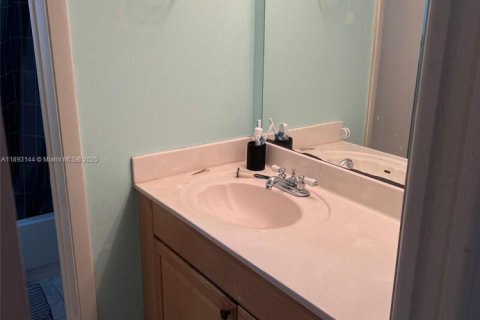 Copropriété à vendre à Miami, Floride: 2 chambres, 108.6 m2 № 1946777 - photo 16