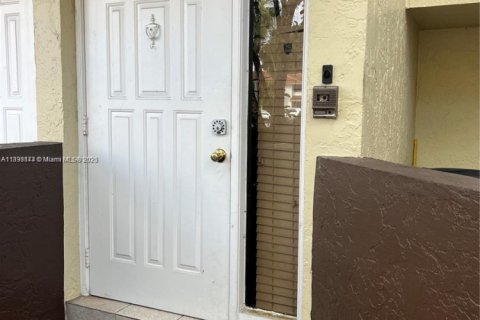 Copropriété à vendre à Miami, Floride: 2 chambres, 108.6 m2 № 1946777 - photo 6