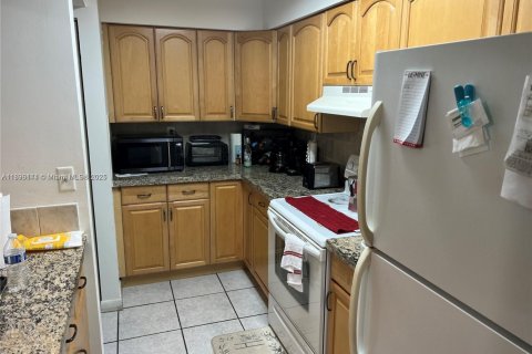 Copropriété à vendre à Miami, Floride: 2 chambres, 108.6 m2 № 1946777 - photo 29