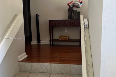 Copropriété à vendre à Miami, Floride: 2 chambres, 108.6 m2 № 1946777 - photo 8