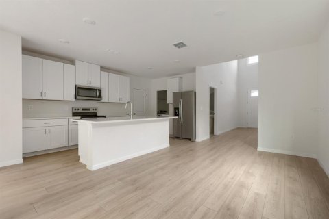 Casa en venta en Brooksville, Florida, 4 dormitorios, 201.41 m2 № 2207122 - foto 6
