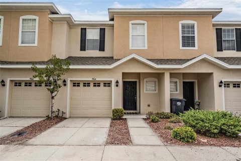 Adosado en Tampa, Florida 3 dormitorios, 140.56 m2 № 2111633