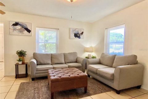 Casa en alquiler en Tampa, Florida, 3 dormitorios, 138.52 m2 № 1833361 - foto 7