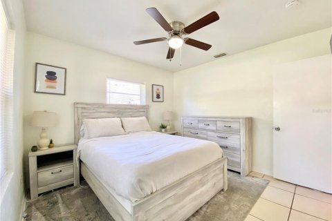 Casa en alquiler en Tampa, Florida, 3 dormitorios, 138.52 m2 № 1833361 - foto 8