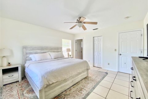 Casa en alquiler en Tampa, Florida, 3 dormitorios, 138.52 m2 № 1833361 - foto 5