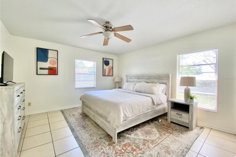 Casa en alquiler en Tampa, Florida, 3 dormitorios, 138.52 m2 № 1833361 - foto 4