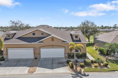 Villa ou maison à vendre à Port Charlotte, Floride: 2 chambres, 155.8 m2 № 1909260 - photo 1