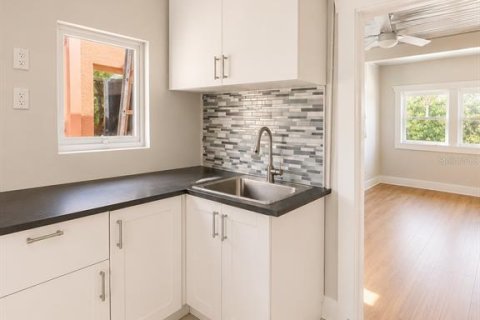 Apartment in Tampa, Florida 1 bedroom, 55.74 sq.m. № 2218618 - photo 3