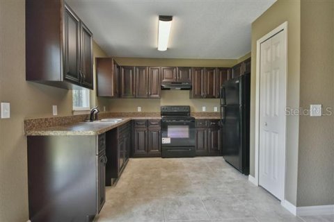House in Ocklawaha, Florida 3 bedrooms, 123.65 sq.m. № 1688315 - photo 4