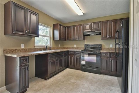 House in Ocklawaha, Florida 3 bedrooms, 123.65 sq.m. № 1688315 - photo 3