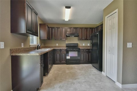 House in Ocklawaha, Florida 3 bedrooms, 123.65 sq.m. № 1688315 - photo 5