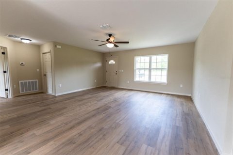 House in Ocklawaha, Florida 3 bedrooms, 123.65 sq.m. № 1688315 - photo 14