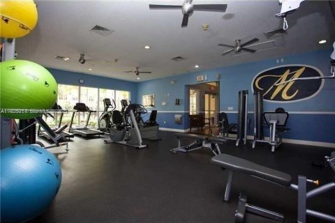 Condo in Pembroke Pines, Florida, 1 bedroom  № 1983862 - photo 18
