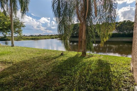 Condo in Pembroke Pines, Florida, 1 bedroom № 1983862