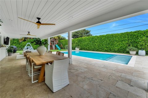 House in Miami, Florida 4 bedrooms, 152.73 sq.m. № 1941141 - photo 29