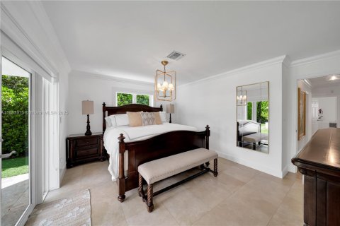 House in Miami, Florida 4 bedrooms, 152.73 sq.m. № 1941141 - photo 17