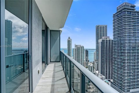 Condo in Miami, Florida, 1 bedroom  № 2041131 - photo 4
