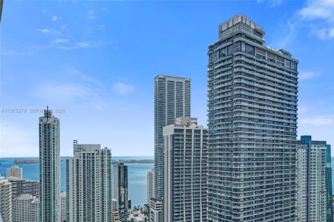 Condo in Miami, Florida, 1 bedroom  № 2041131 - photo 3