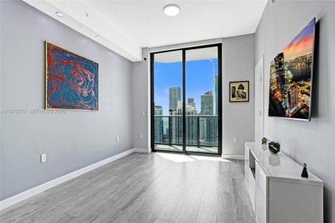 Condo in Miami, Florida, 1 bedroom  № 2041131 - photo 7