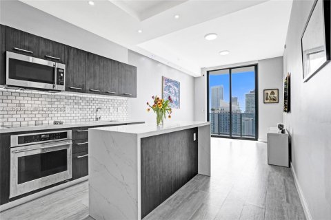 Condo in Miami, Florida, 1 bedroom  № 2041131 - photo 6