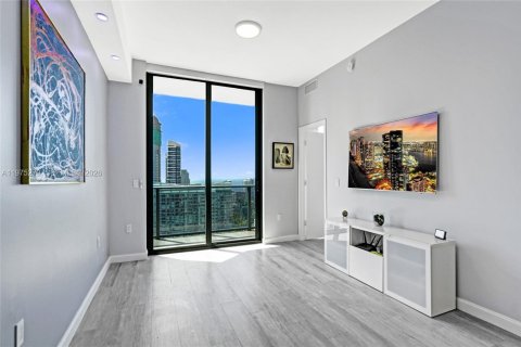 Condo in Miami, Florida, 1 bedroom  № 2041131 - photo 8