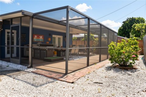 House in Saint Petersburg, Florida 4 bedrooms, 211.91 sq.m. № 2142459 - photo 28